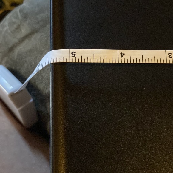 New tablet case with stylish pen and protective cover 7-3/4”x5-1/2 magnet close - Picture 3 of 13